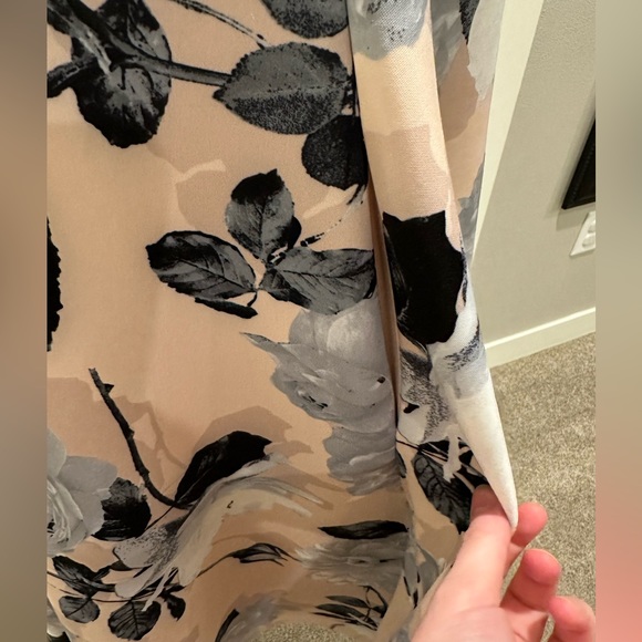 Calvin Klein Blush Floral Print midi dress - Picture 5 of 7